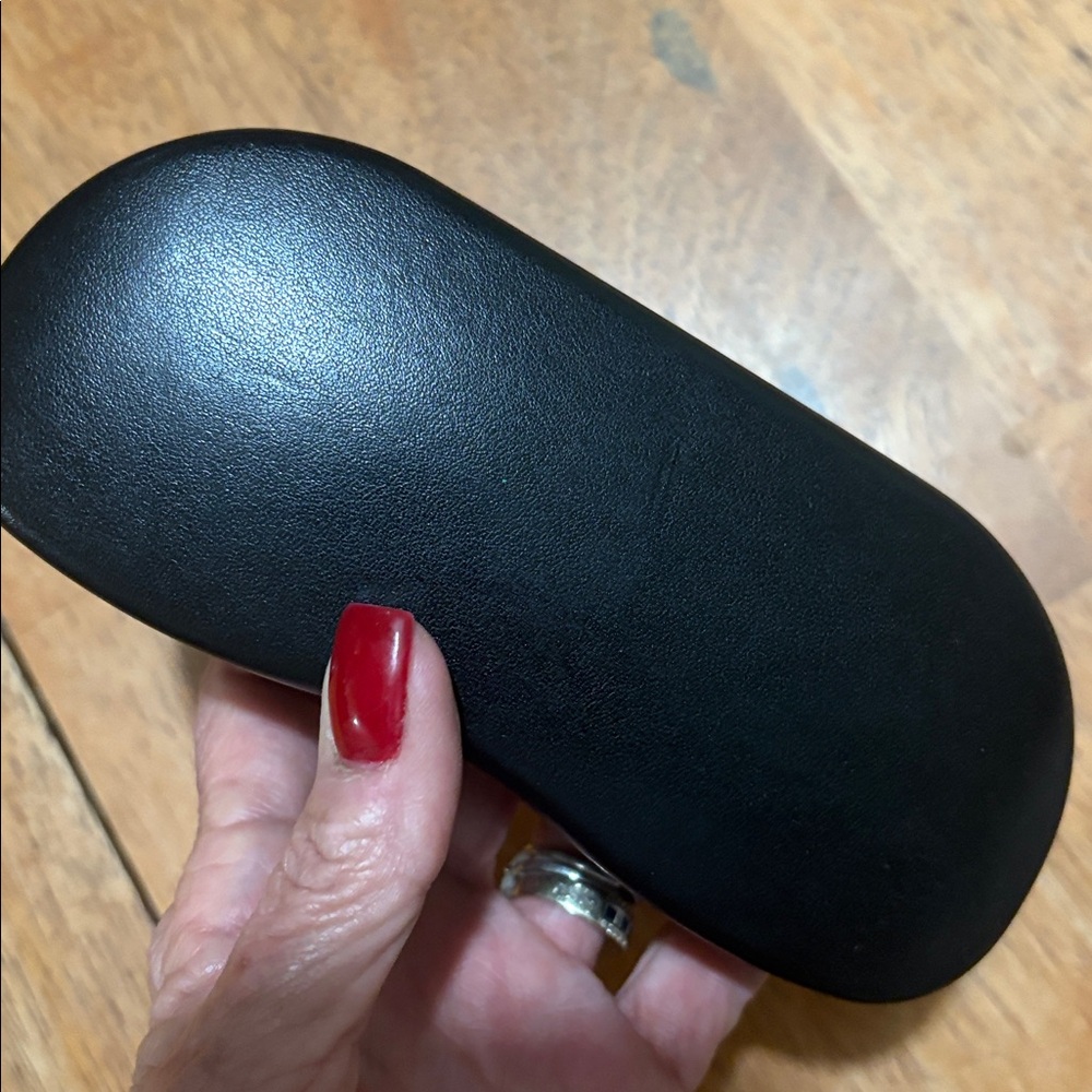 RAY BAN GLASSES CASE - Picture 3 of 3